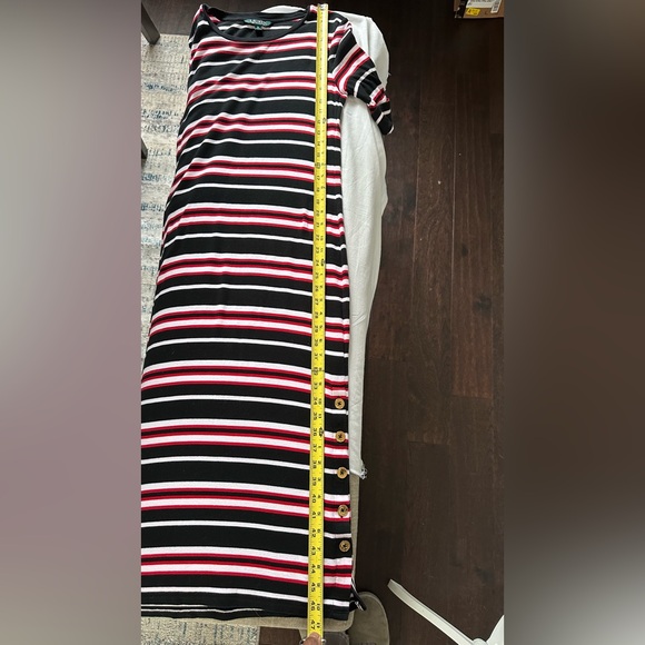 Lauren Ralph Lauren Black/Red/White Striped Dress
100% Cotton - Picture 9 of 9